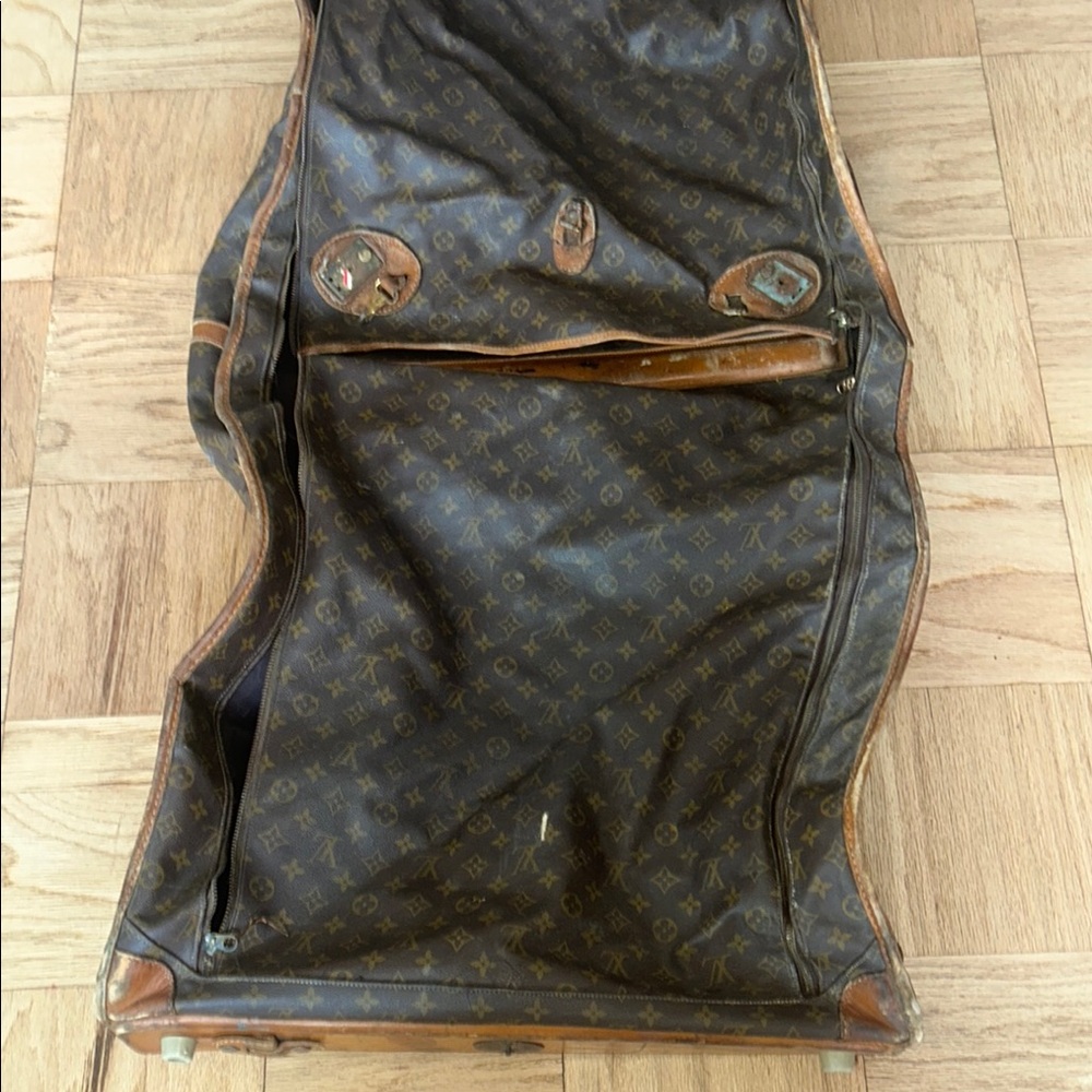 Louis Vuitton Black and Brown Leather Luggage Bag